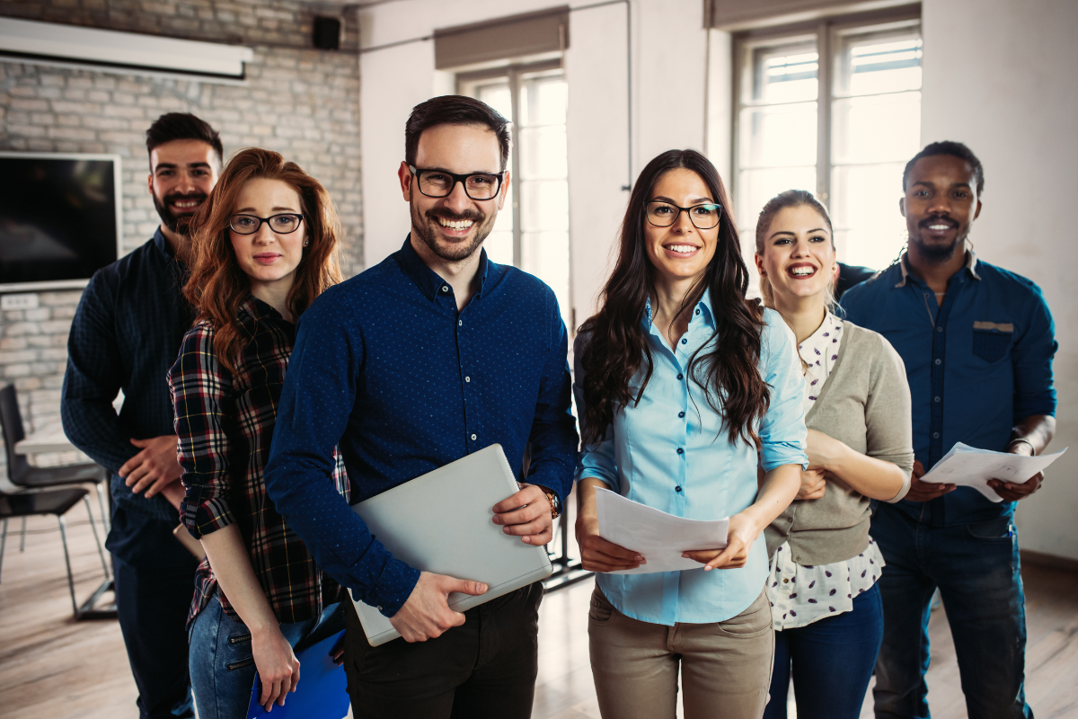 employé suisse heureux au travail grâce a leur LPP